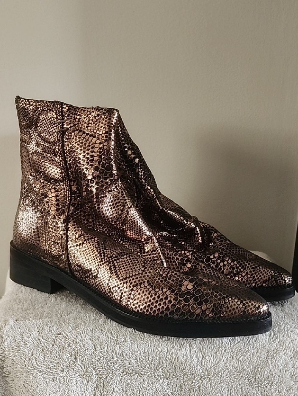 Free People Amarone Holiday Party Copper Snakeskin Print Ankle Boot Sz 9